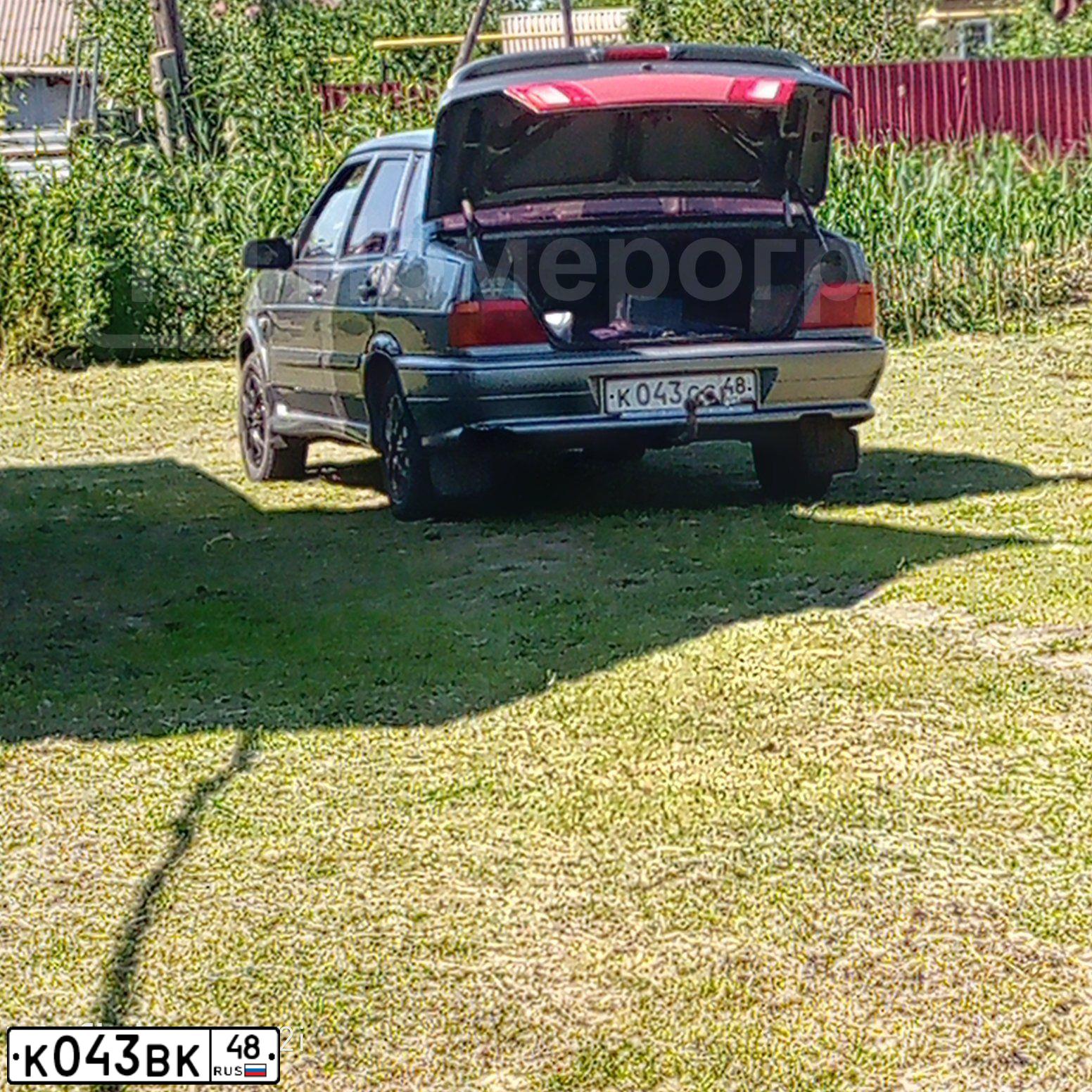 Фото автомобиля LADA 2104, 2001 — госномер К043ВК48. Цвет: ТЕМНО-БОРДОВЫЙ