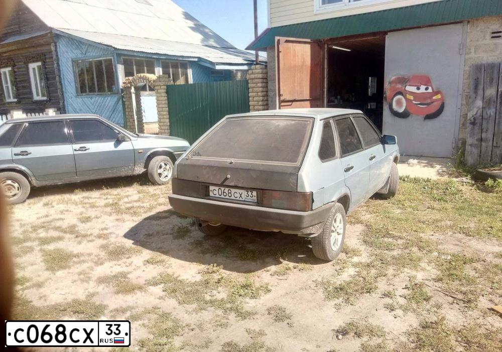 Фото автомобиля LADA 2109 SAMARA, 2002 — госномер Н453СА33. Цвет: СЕРЕБРИСТО-СЕРЫЙ