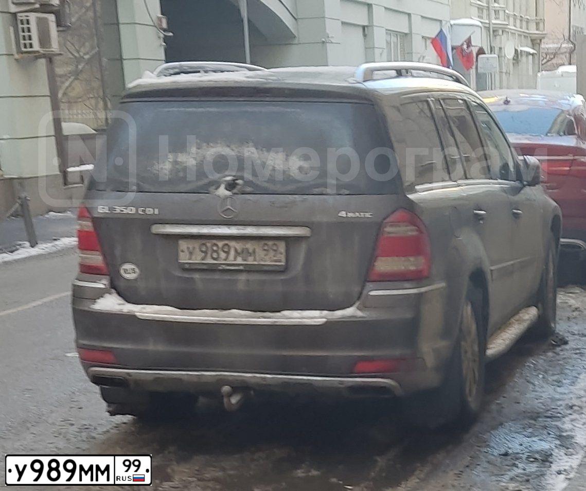 Фото автомобиля MERCEDES-BENZ GL 350 CDI 4 MATIC, 2012 — госномер Е500ВА977. Цвет: Коричневый