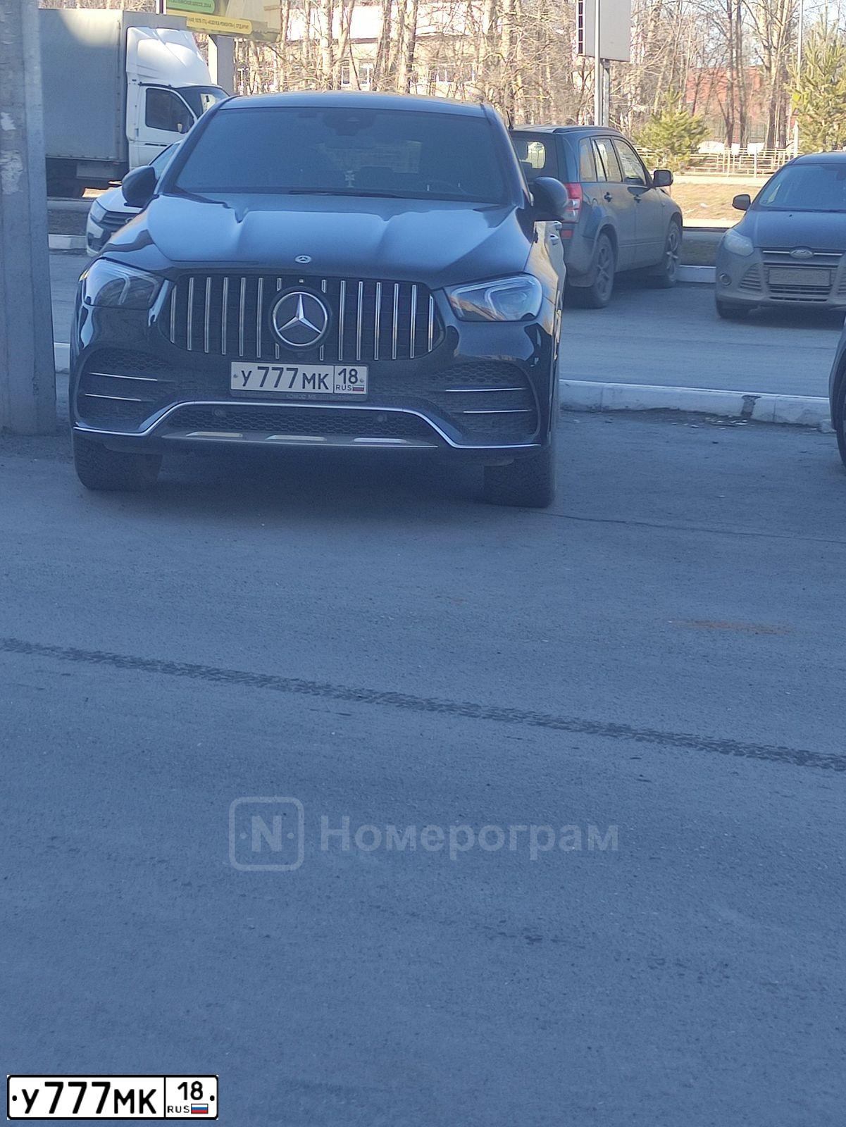 Фото автомобиля MITSUBISHI PAJERO, 2004 — госномер У777МК18. Цвет: БЕЛЫЙ СЕРЕБРИСТЫЙ
