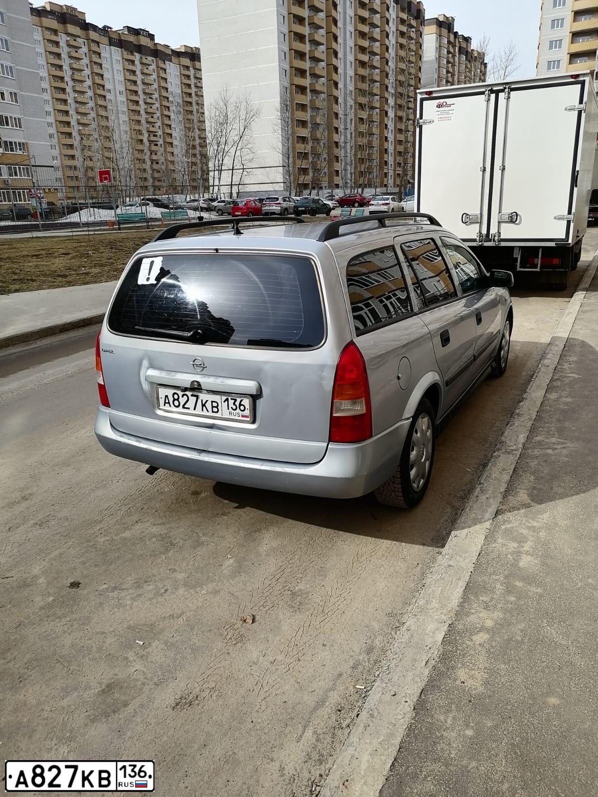 Фото автомобиля OPEL ASTRA, 2001 — госномер Е442ЕО180. Цвет: БЕЛЫЙ (СЕРЕБРИСТЫЙ)