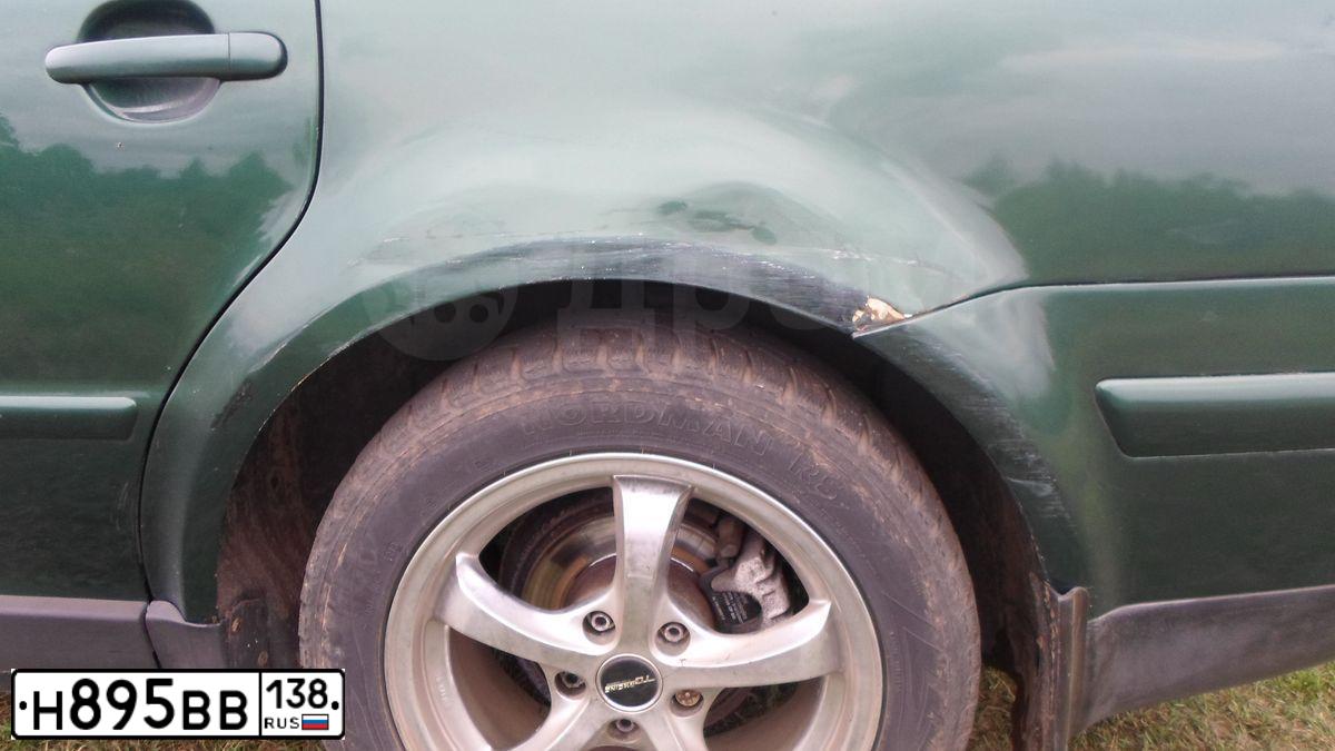 Фото автомобиля VOLKSWAGEN PASSAT, 2000 — госномер Н895ВВ138. Цвет: ЗЕЛЕНЫЙ