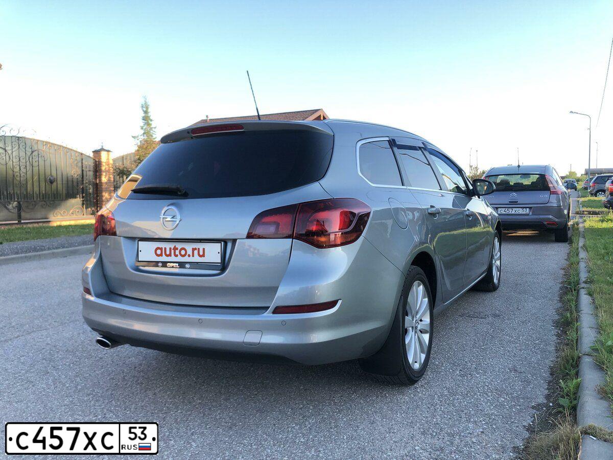 Фото автомобиля CITROEN C4, 2005 — госномер К037АС53. Цвет: СЕРЫЙ