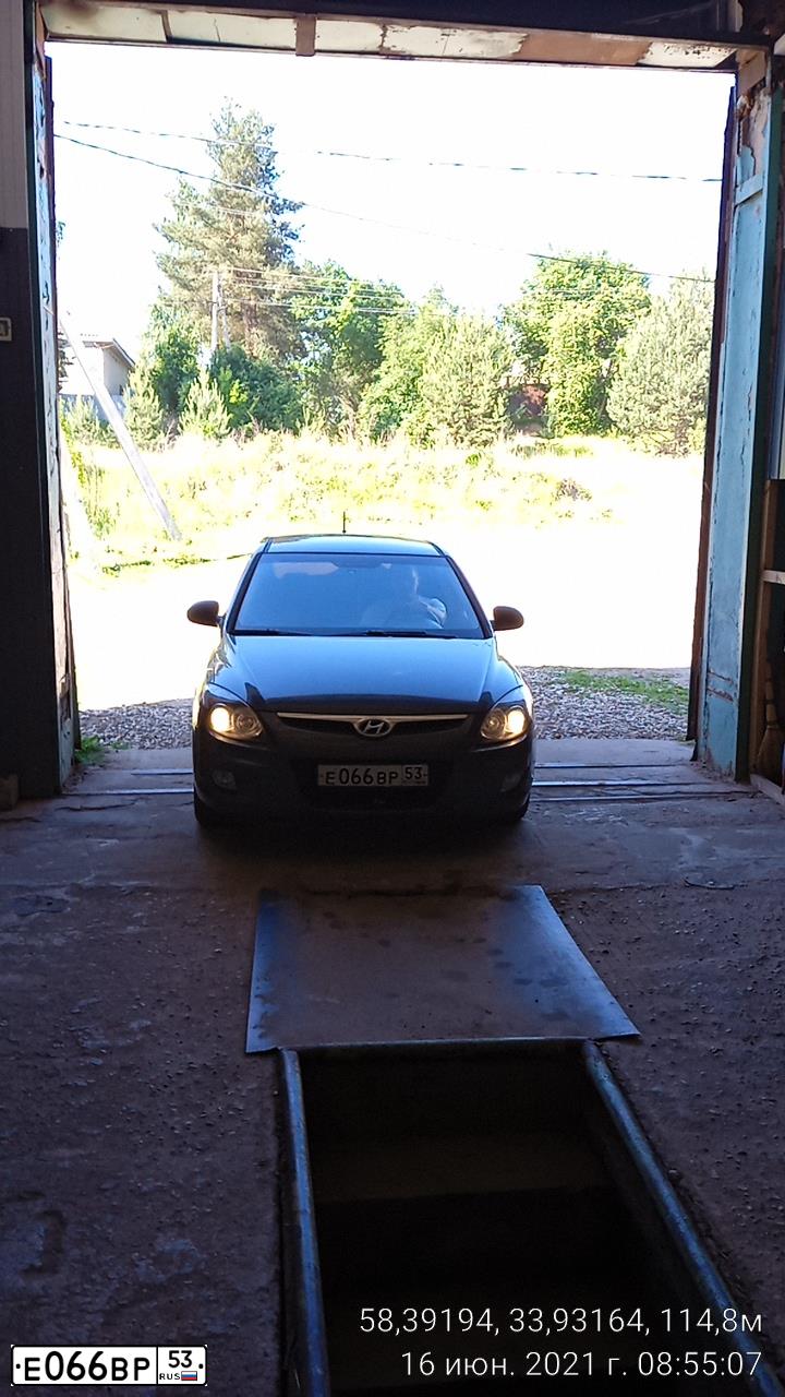 Фото автомобиля HYUNDAI I30, 2009 — госномер М567ВЕ53