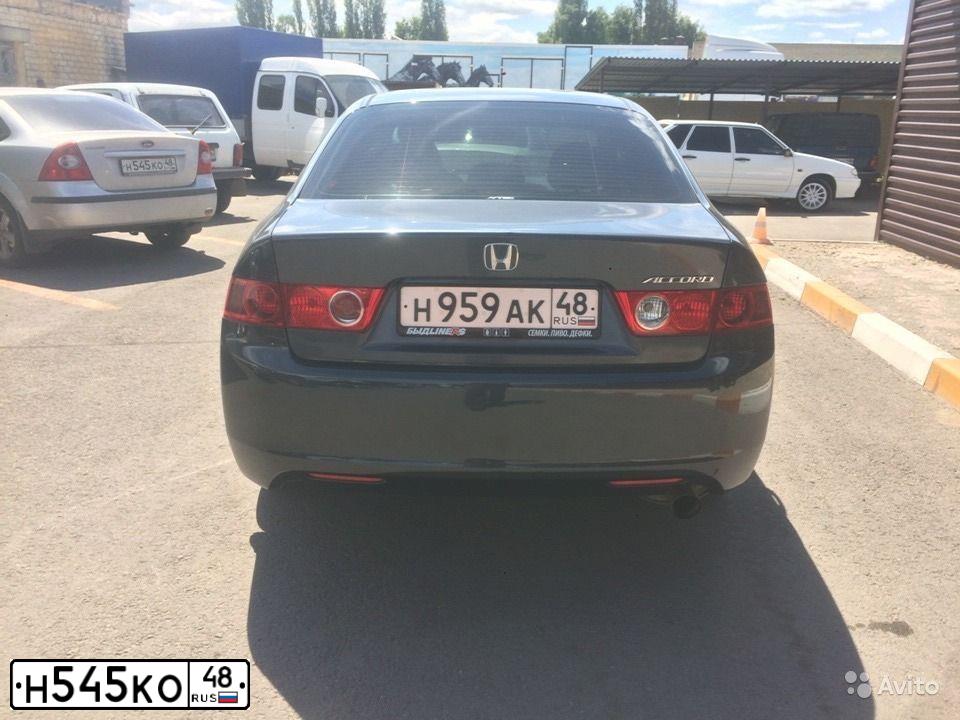 Фото автомобиля FORD FOCUS, 2005 — госномер Р129МР48. Цвет: СЕРЕБРИСТЫЙ