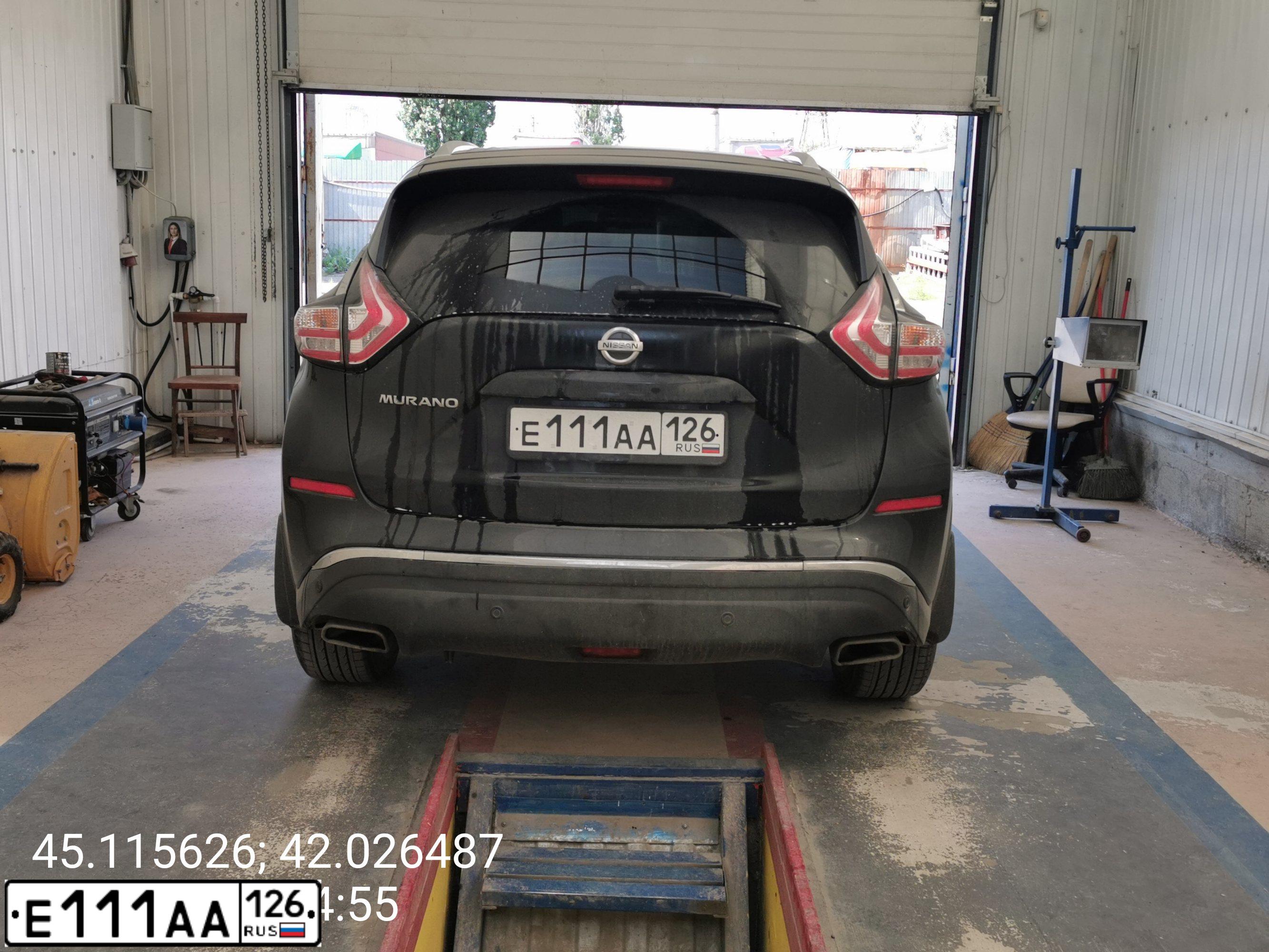 Фото автомобиля NISSAN MURANO, 2017 — госномер Е111АА126. Цвет: ЧЕРНЫЙ
