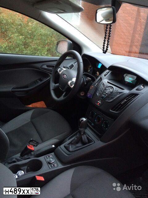 Фото автомобиля FORD FOCUS, 2013 — госномер Е672КТ95. Цвет: ЧЕРНЫЙ