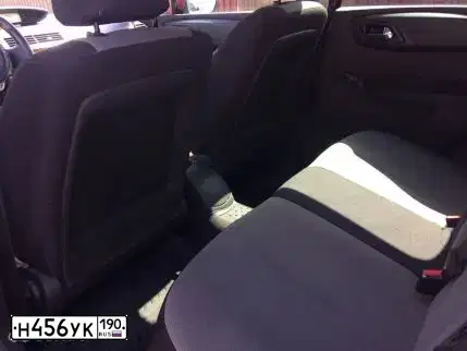 Фото автомобиля CITROEN C4, 2009 — госномер Е226ТУ797. Цвет: Красный