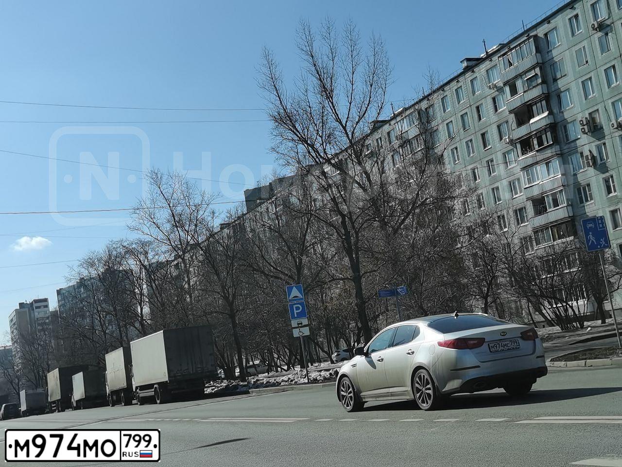 Фото автомобиля NISSAN MAXIMA, 1998 — госномер М784ОУ95. Цвет: Серебристый