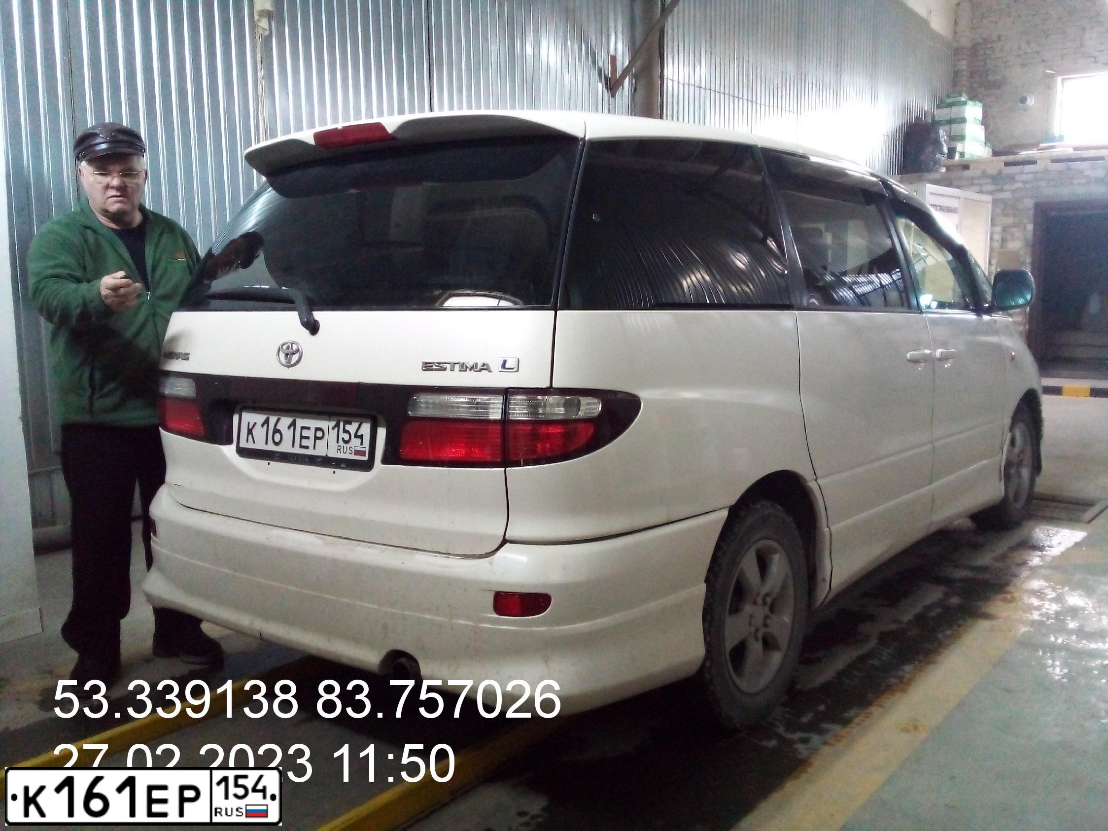 Фото автомобиля TOYOTA ESTIMA, 2002 — госномер В159ОМ122