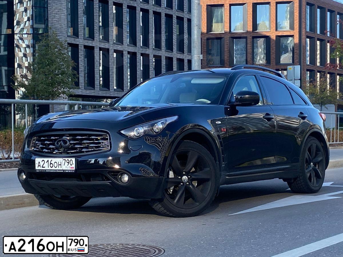 Фото автомобиля INFINITI FX50, 2008 — госномер О480АО550. Цвет: ЧЕРНЫЙ