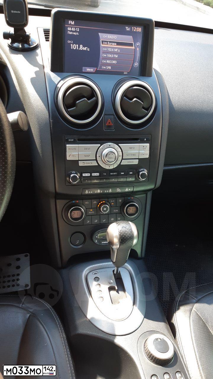 Фото автомобиля NISSAN QASHQAI, 2007 — госномер С607ТЕ89. Цвет: СВЕТЛО-КОРИЧНЕВЫЙ