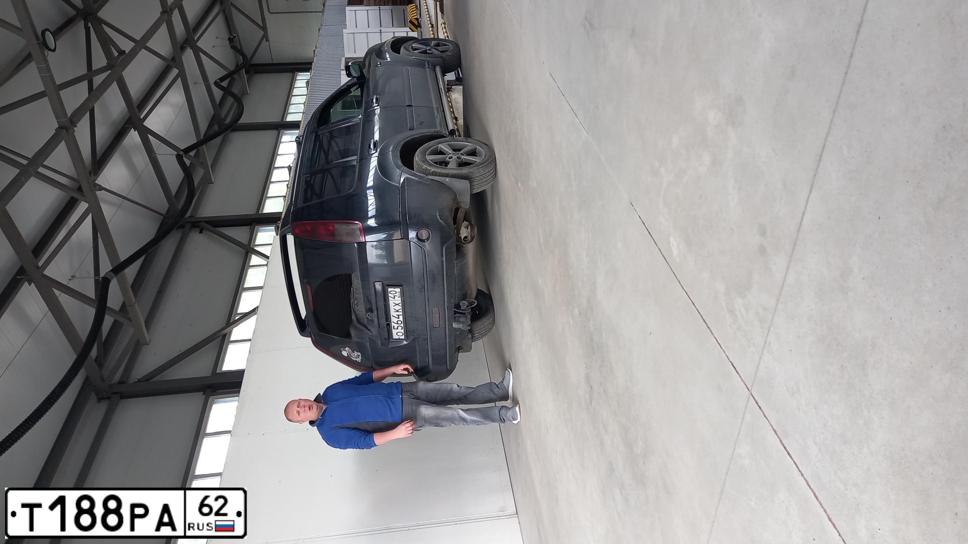 Фото автомобиля NISSAN X-TRAIL, 2005 — госномер Х852ТН33. Цвет: ЧЕРНЫЙ