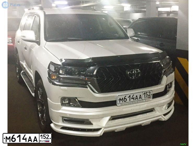 Фото автомобиля TOYOTA LANDCRUISER 200, 2013 — госномер А111ВН134. Цвет: Белый