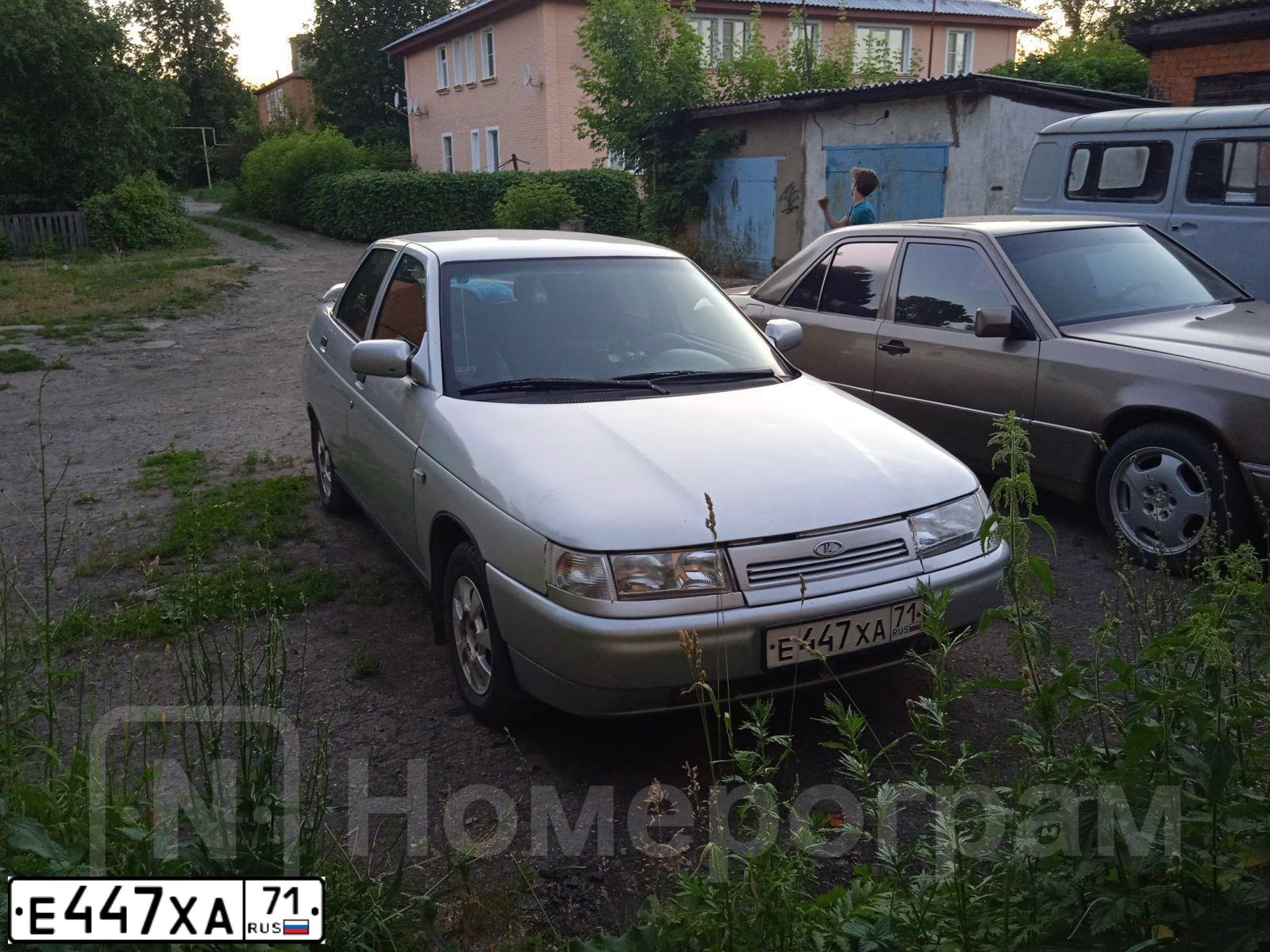 Фото автомобиля LADA 2110 LADA, 2007 — госномер Е447ХА71. Цвет: СВЕТЛО-СЕРЕБРИСТЫЙ МЕТАЛЛ