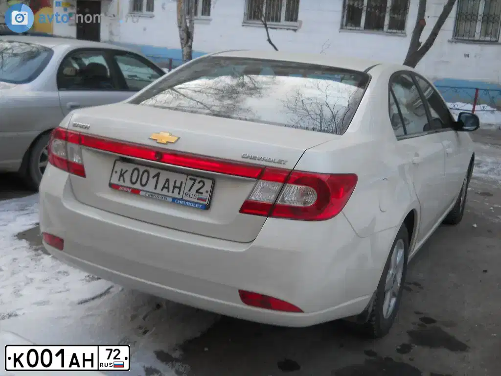 Фото автомобиля CHEVROLET EPICA, 2011 — госномер К001АН72. Цвет: БЕЛЫЙ
