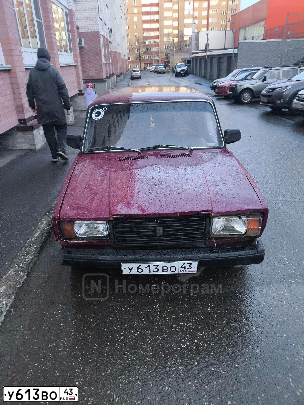 Фото автомобиля LADA 2107, 2001 — госномер У613ВО43. Цвет: ТЕМНО-БОРДОВЫЙ