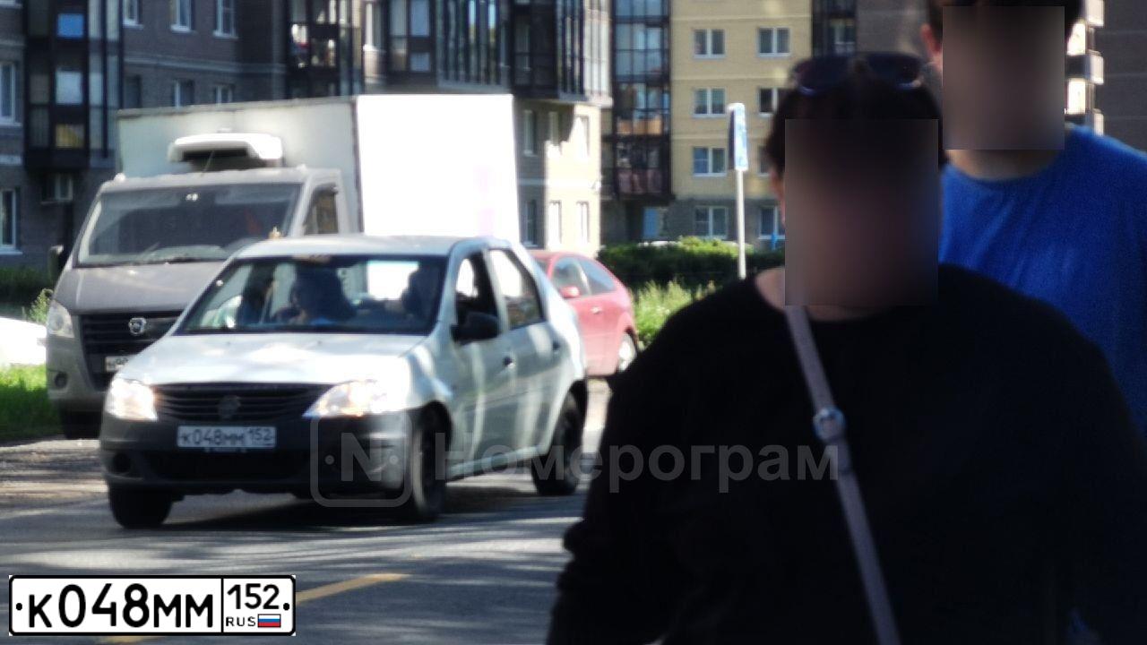 Фото автомобиля RENAULT LOGAN, 2012 — госномер К048ММ152. Цвет: БЕЛЫЙ