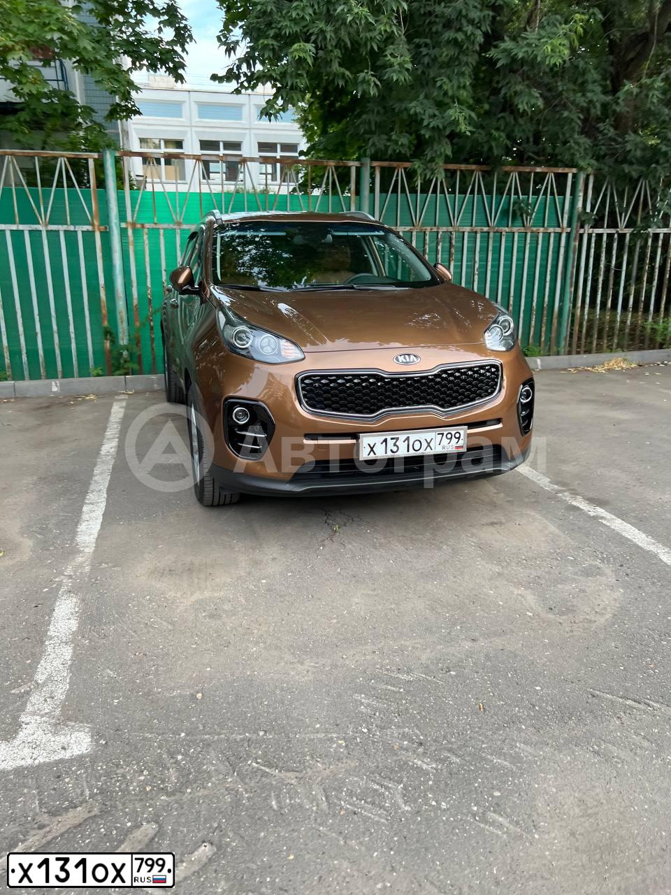 Фото автомобиля KIA SPORTAGE, 2017 — госномер М613АУ799. Цвет: Коричневый