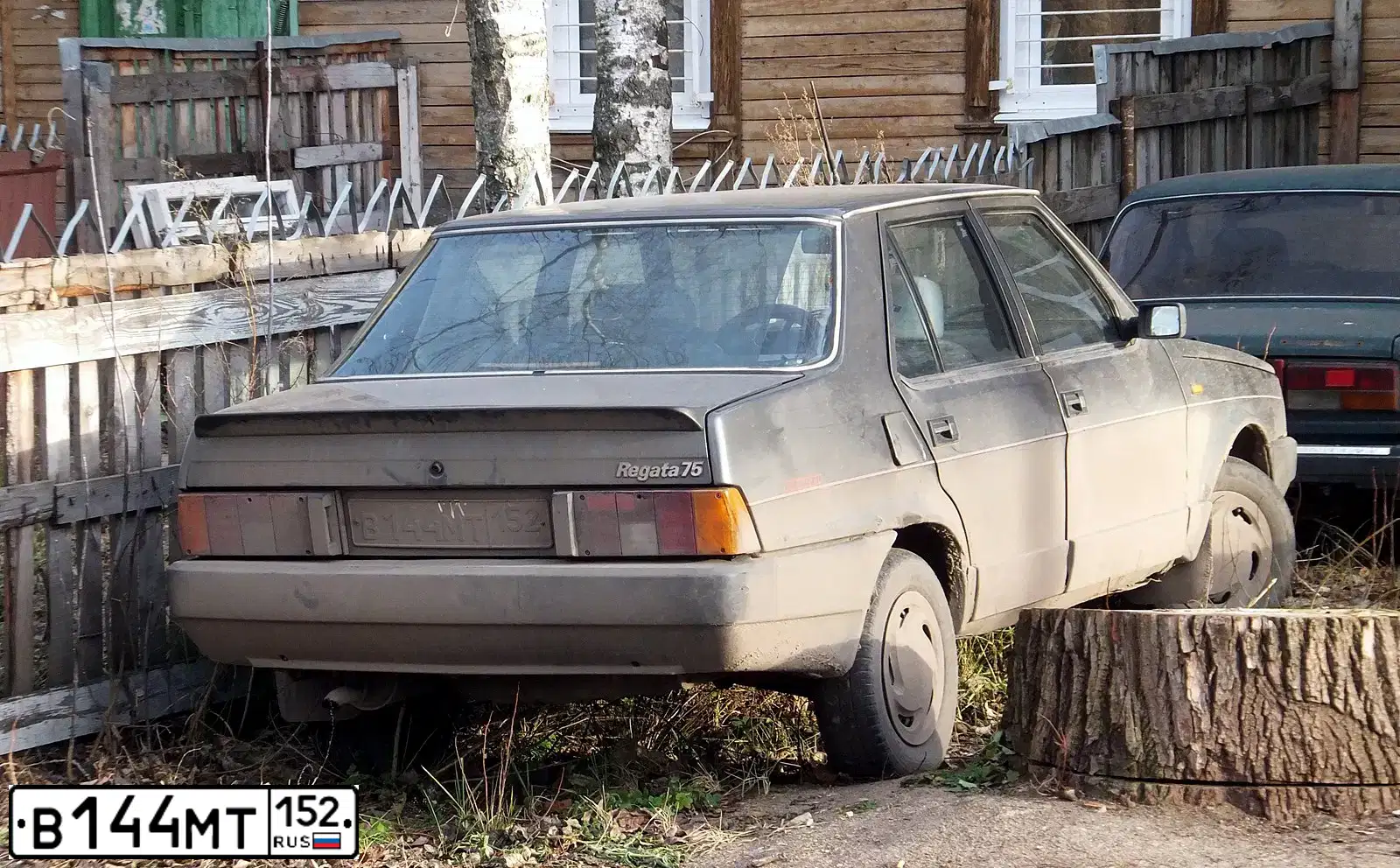 Фото автомобиля ФИАТРЕГАТА, 1985 — госномер В144МТ152. Цвет: ТЕМНО-СЕРЫЙ