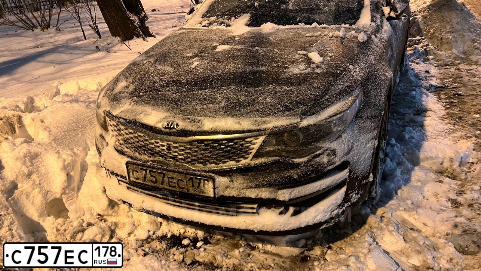Фото автомобиля FORD EXPLORER, 2012 — госномер С757ЕС178. Цвет: Черный янтарь