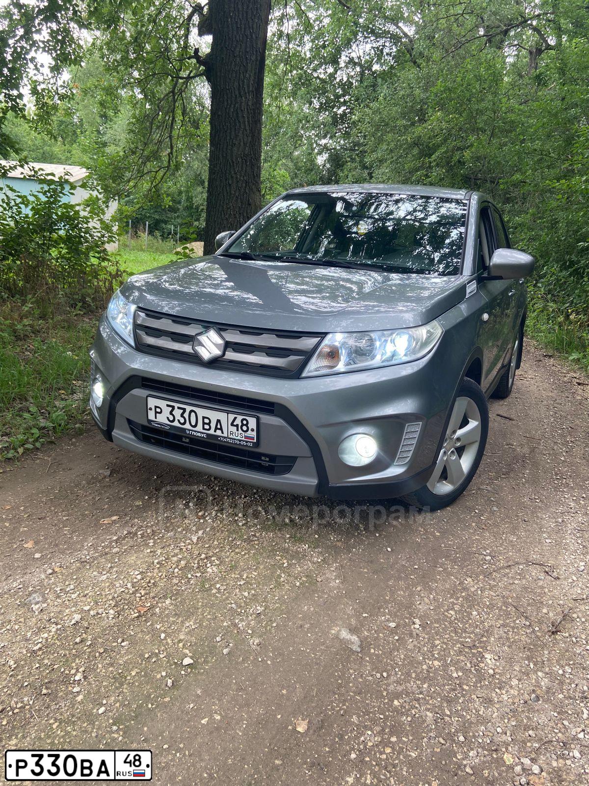 Фото автомобиля SUZUKI /GRAND/ VITARA, 2015 — госномер Р330ВА48. Цвет: СЕРЫЙ