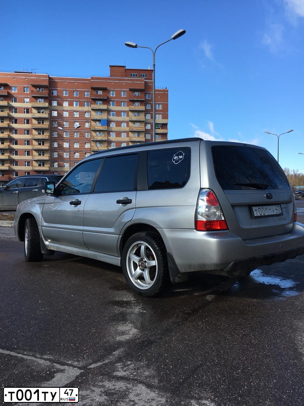 Фото автомобиля LANDROVER RANGE ROVER SPORT, 2012 — госномер Т001ТУ47. Цвет: ЧЕРНЫЙ