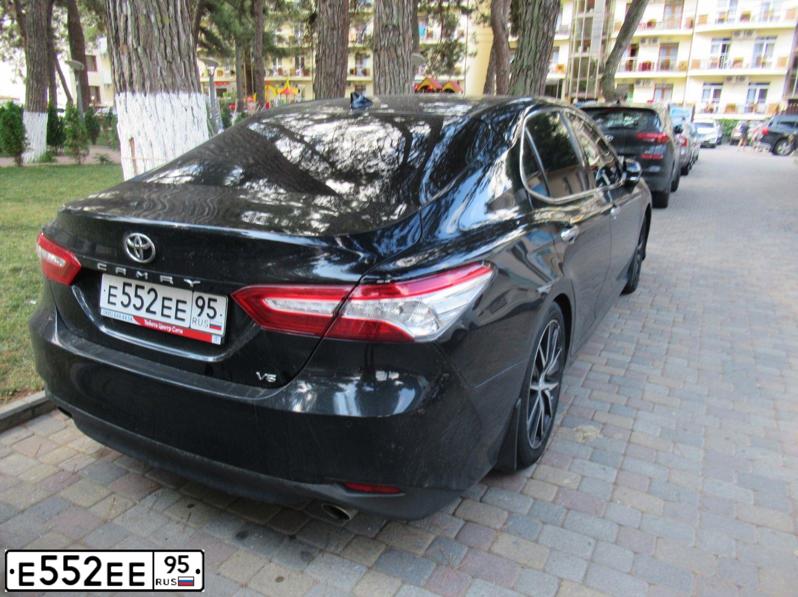 Фото автомобиля FORD FOCUS, 2012 — госномер Е552ЕЕ95. Цвет: Белый