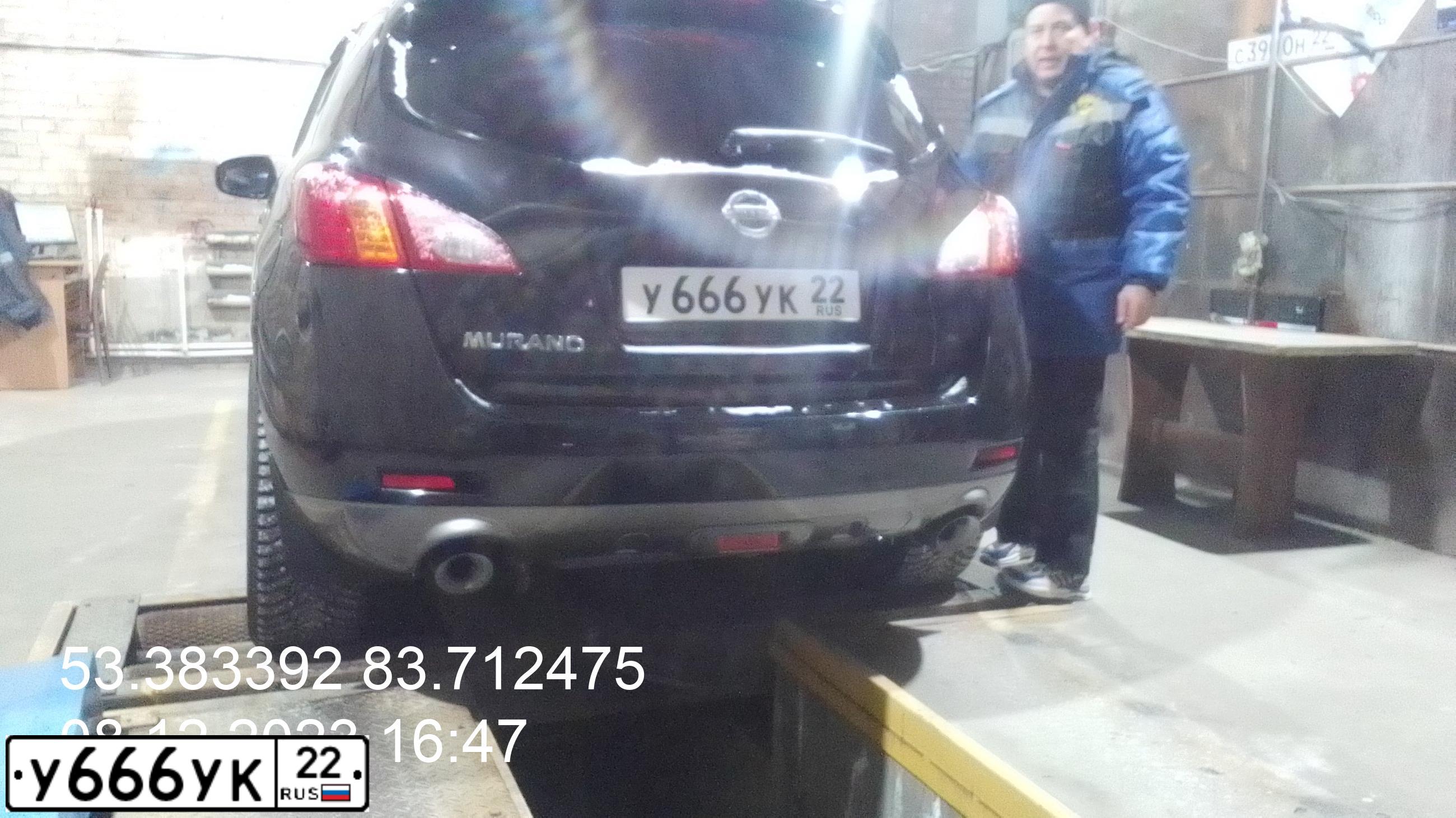 Фото автомобиля MITSUBISHI OUTLANDER, 2010 — госномер В202ТО122. Цвет: ЧЕРНЫЙ