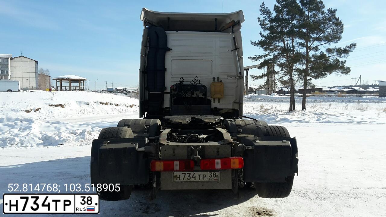 Фото автомобиля VOLVO SERIE FM /6X2/, 2007 — госномер Н734ТР38. Цвет: Белый