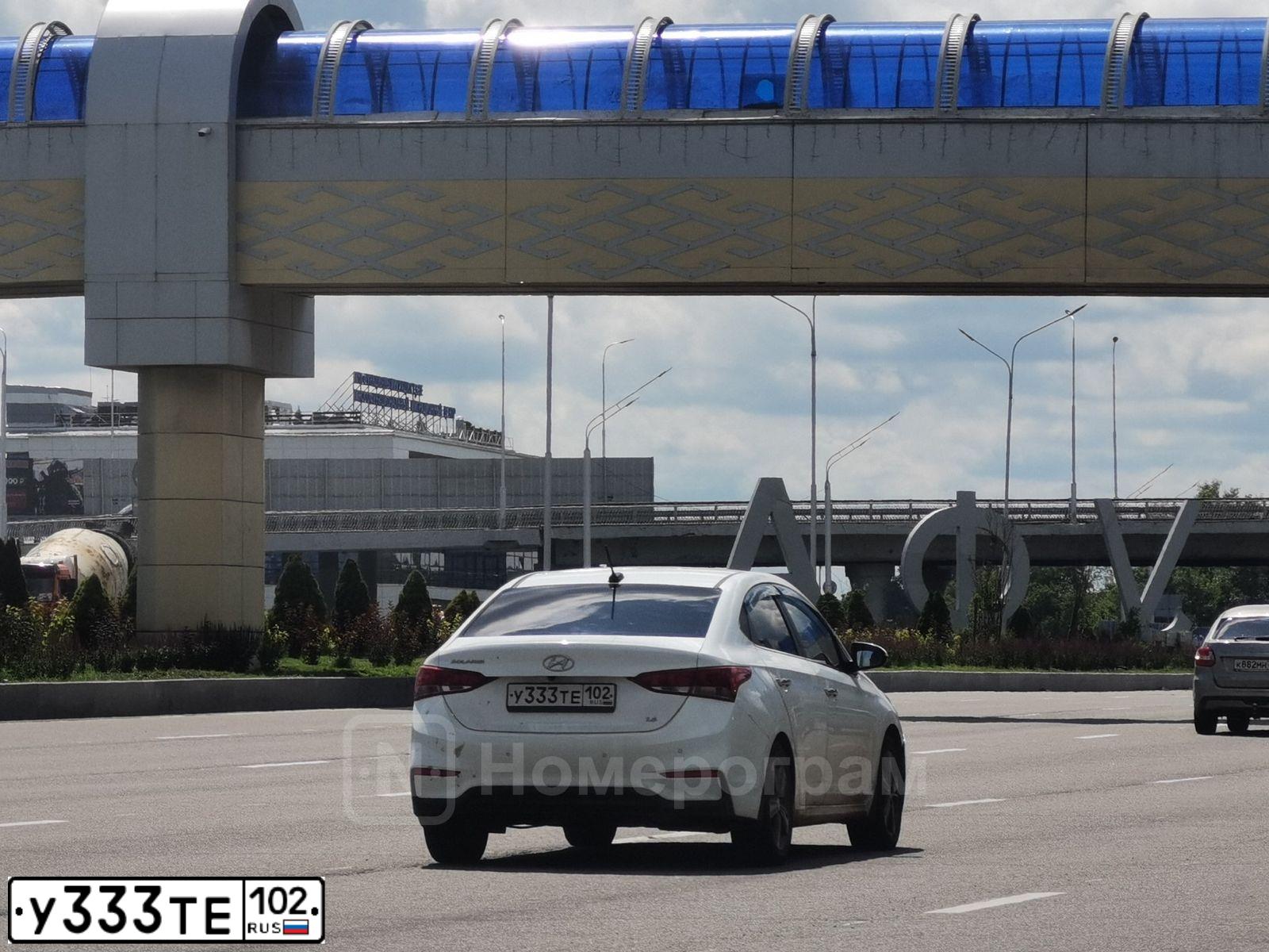 Фото автомобиля HYUNDAI SOLARIS, 2017 — госномер У333ТЕ102. Цвет: Белый