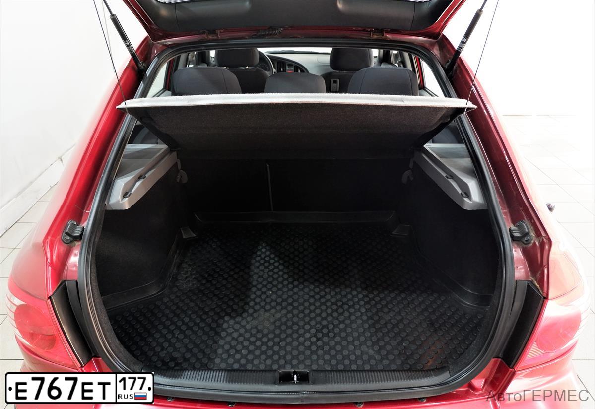 Фото автомобиля HYUNDAI ELANTRA, 2005 — госномер К386АС193. Цвет: ВИШНЕВЫЙ