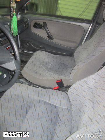 Фото автомобиля FORD FOCUS, 2011 — госномер С042ВВ102. Цвет: БЕЛЫЙ