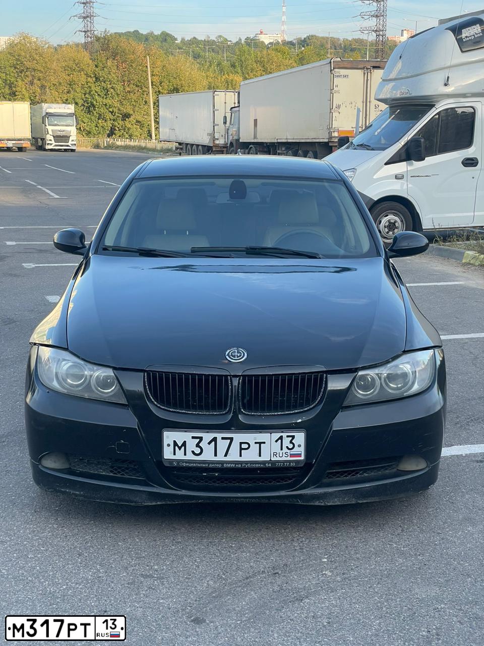 Фото автомобиля BMW W SERIE 3, 2005 — госномер Х151ХХ40. Цвет: ЧЕРНЫЙ