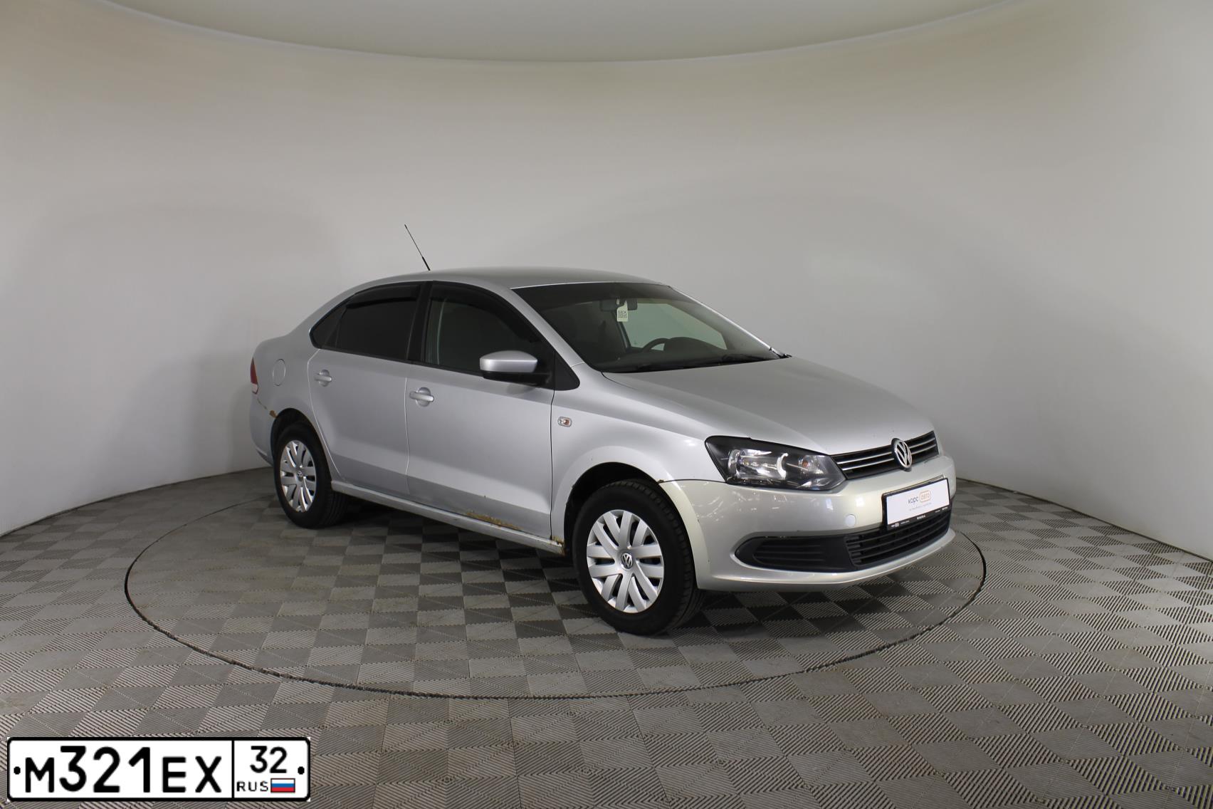 Фото автомобиля VOLKSWAGEN POLO, 2012 — госномер М993МО190. Цвет: Серый