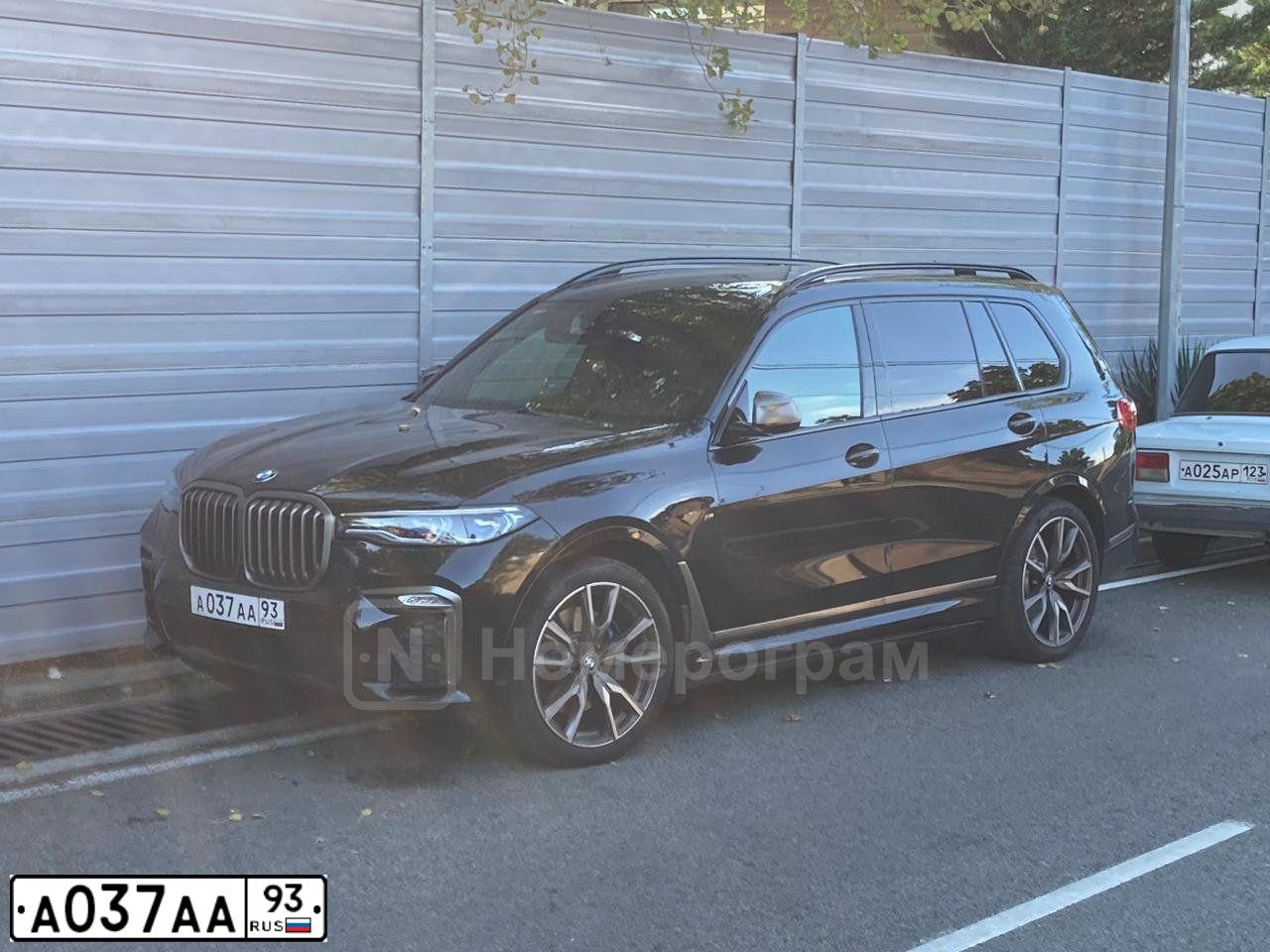 Фото автомобиля BMW X5, 2004 — госномер Р444ЕХ93. Цвет: ЧЕРНЫЙ
