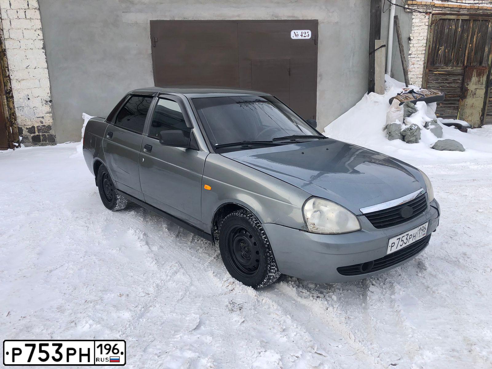 Фото автомобиля LADA 2170 PRIORA, 2008 — госномер Р275ЕР774. Цвет: СЕРО ЗЕЛЕНЫЙ