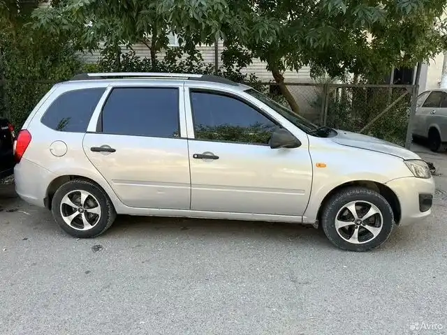 Фото автомобиля LADA 2194 KALINA, 2014 — госномер Н554РА05. Цвет: Серебристый