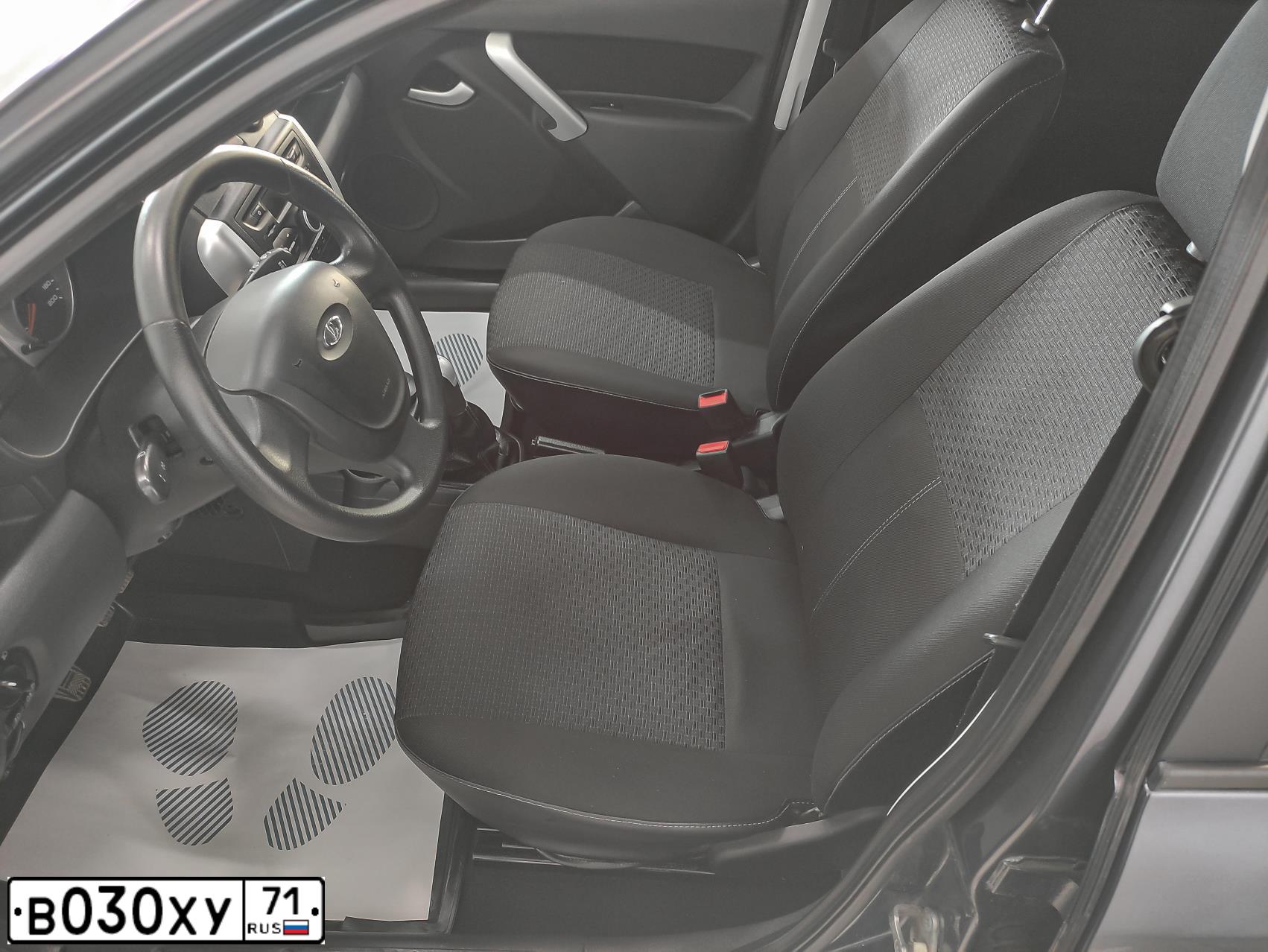 Фото автомобиля LADA 2191 GRANTA, 2016 — госномер У627ТО71. Цвет: СЕРЕБРИСТО-ТЕМНО-СЕРЫЙ