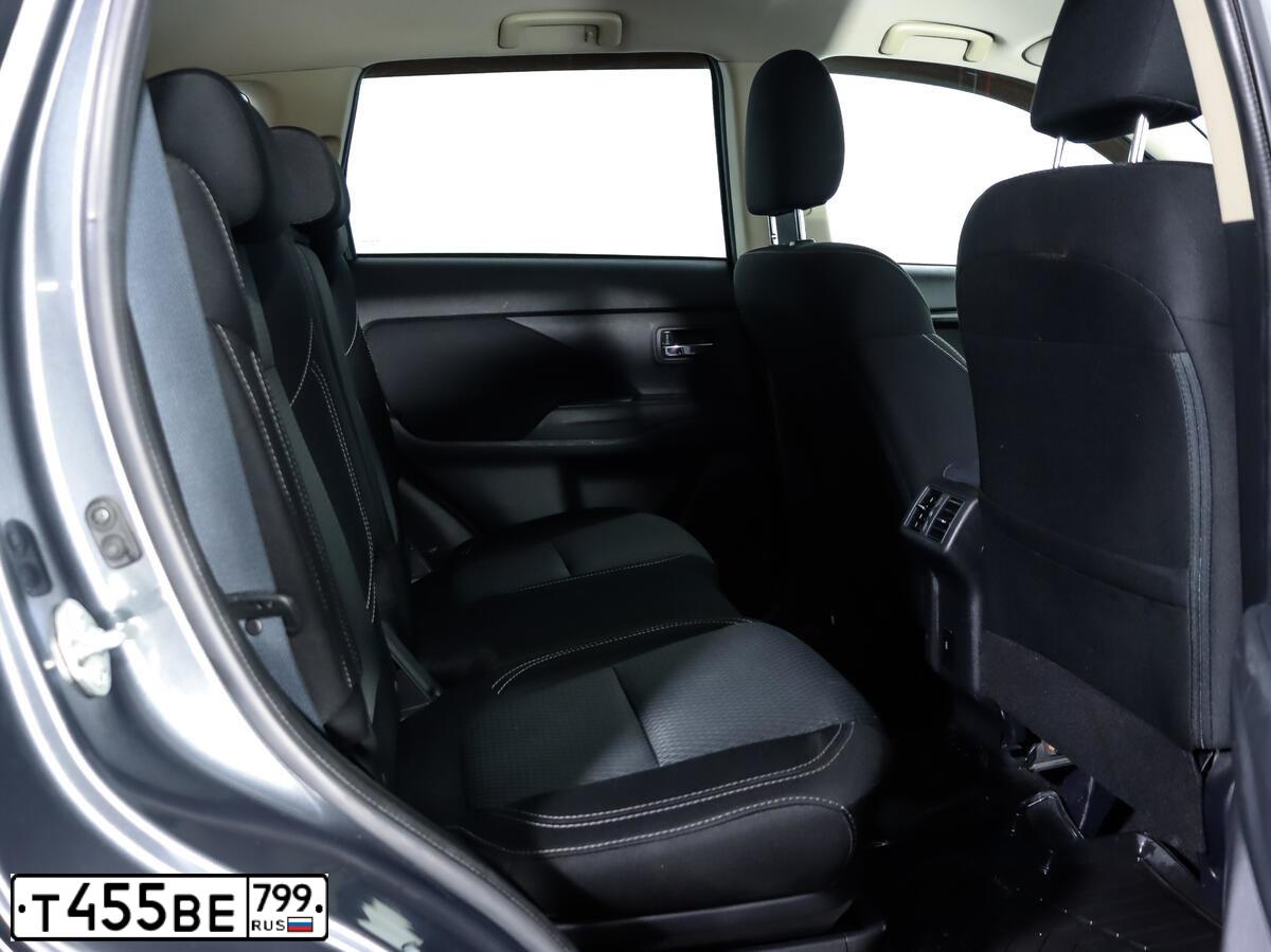 Фото автомобиля MITSUBISHI OUTLANDER, 2020 — госномер Н855ОР198