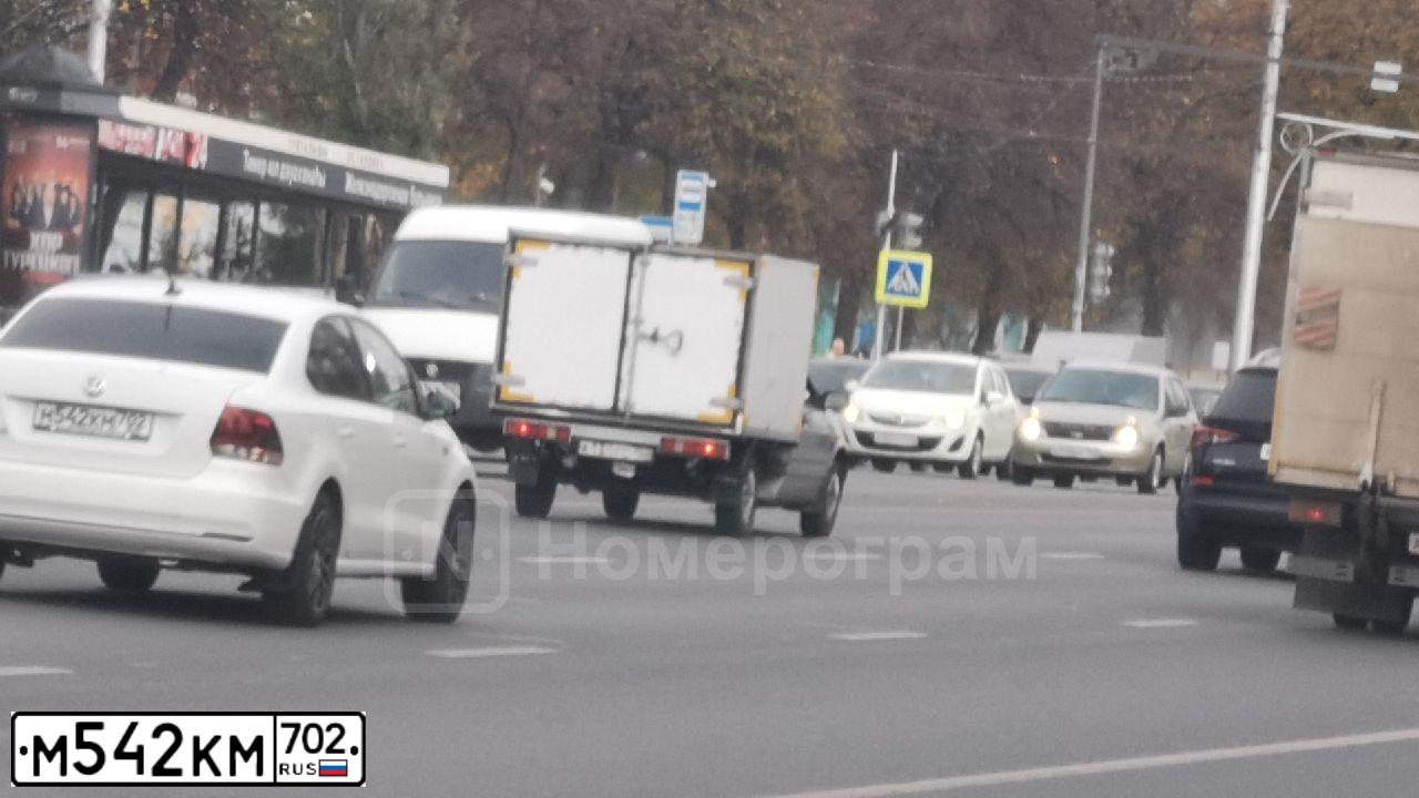 Фото автомобиля VOLKSWAGEN POLO, 2019 — госномер М542КМ702. Цвет: Белый