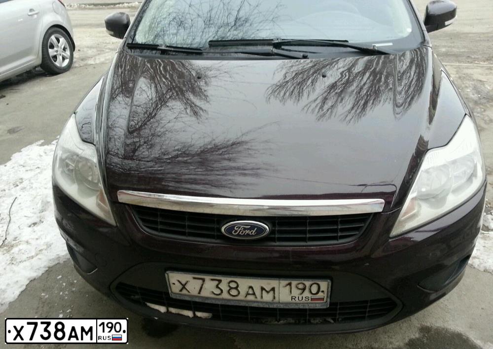 Фото автомобиля FORD FOCUS, 2009 — госномер Х738АМ190. Цвет: ФИОЛЕТОВЫЙ