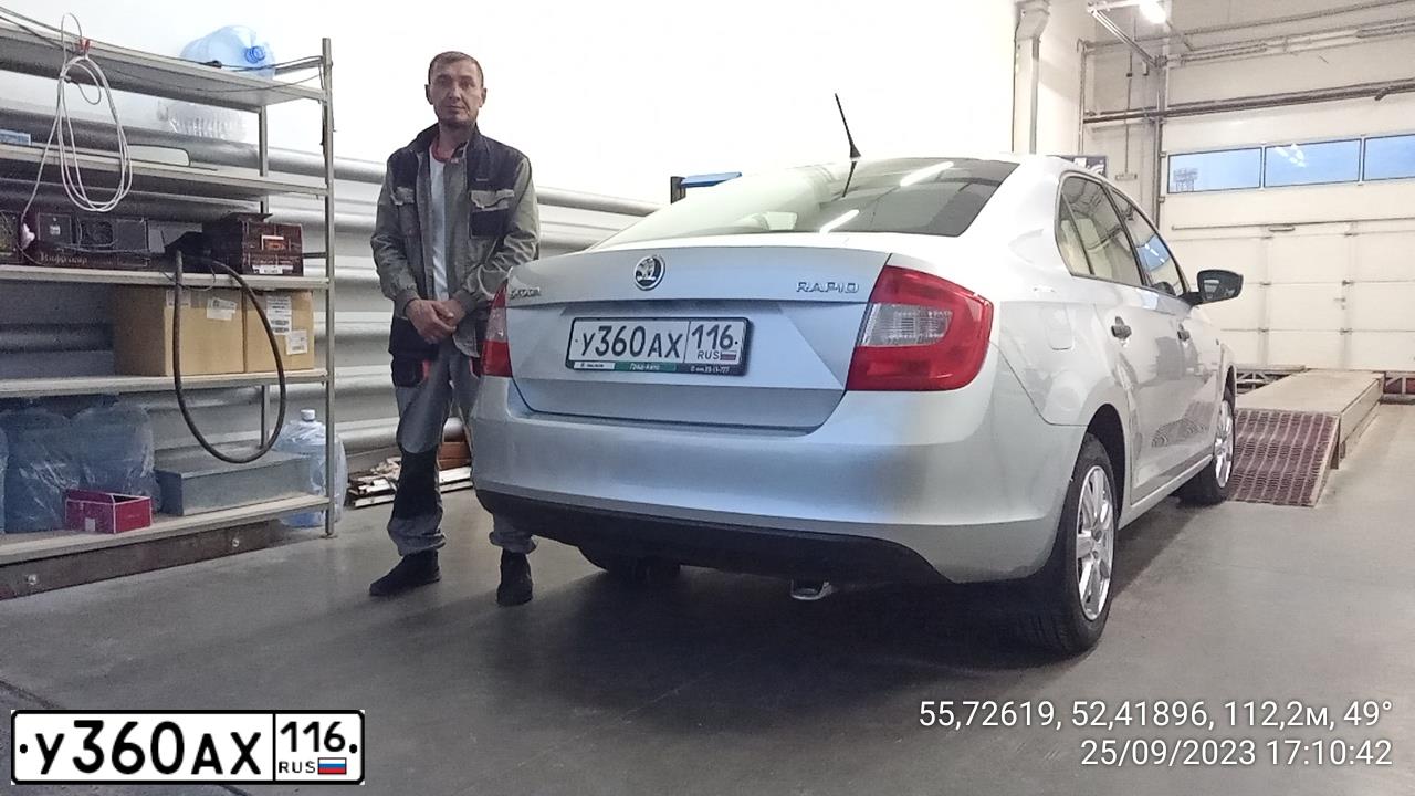 Фото автомобиля SKODA RAPID, 2014 — госномер У360АХ116. Цвет: СЕРЕБРИСТЫЙ