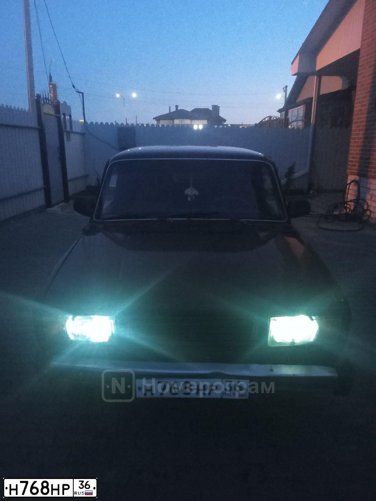 Фото автомобиля LADA 2107, 2007 — госномер Н768НР36. Цвет: ТЕМНО-ВИШНЕВЫЙ