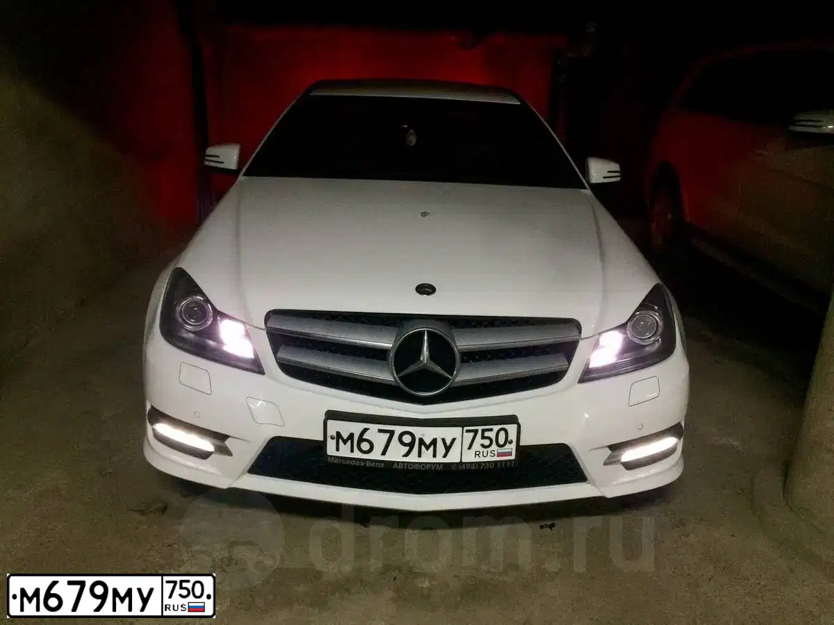 Фото автомобиля MERCEDES C-KLASSE, 2013 — госномер С064МЕ716. Цвет: Белый