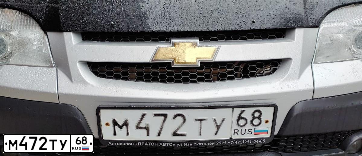 Фото автомобиля CHEVROLET NIVA, 2011 — госномер А610АС181. Цвет: Светло-Серебристый металлик
