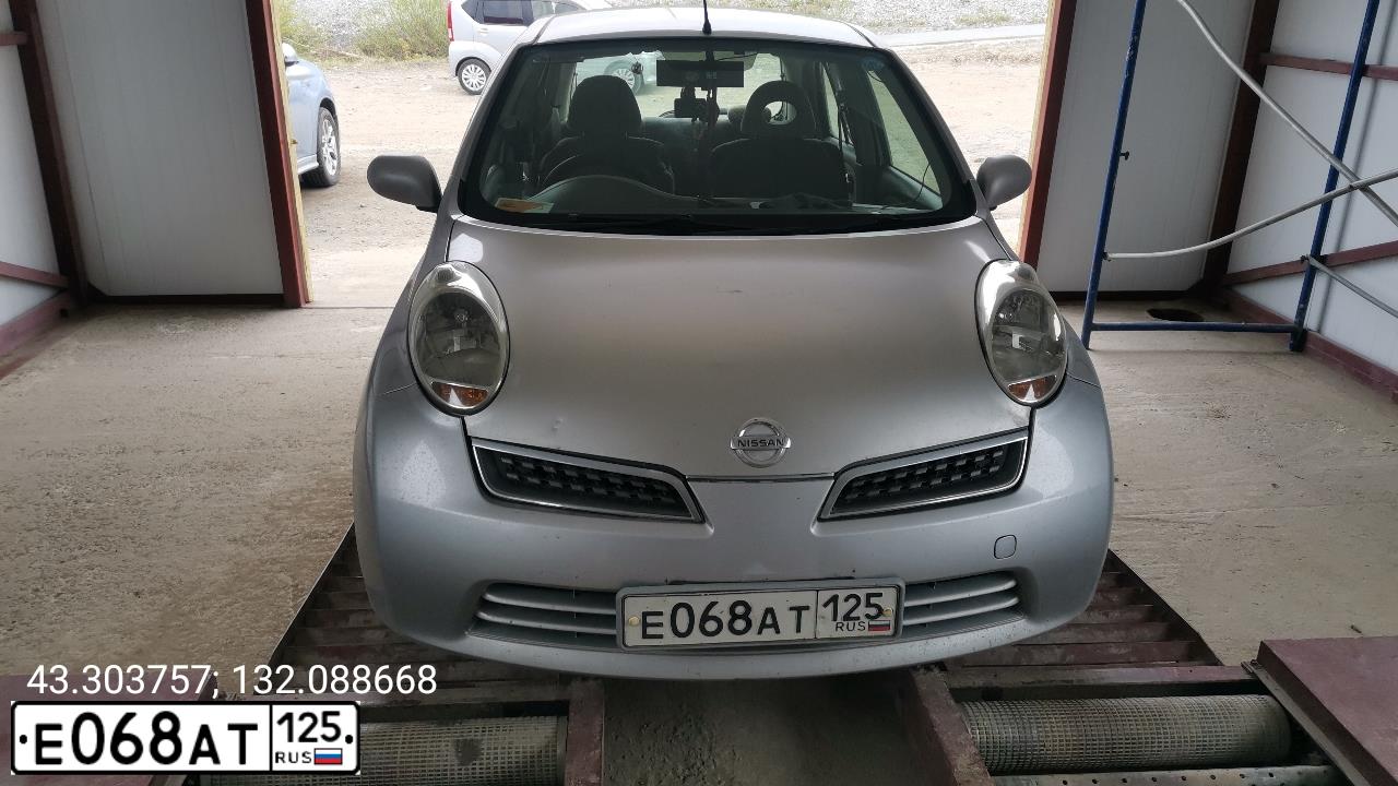 Фото автомобиля NISSAN MARCH, 2008 — госномер Е068АТ125