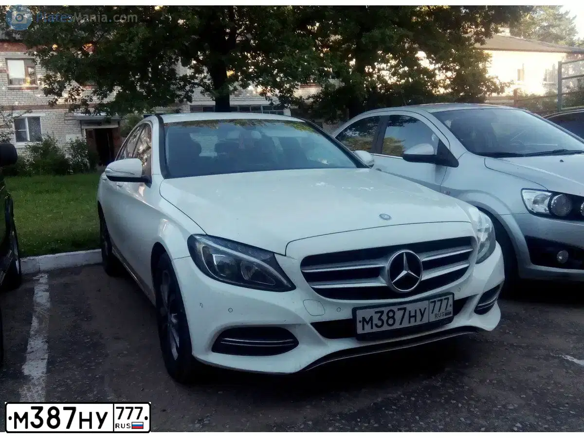 Фото автомобиля MERCEDES C-KLASSE, 2015 — госномер К304ВН799. Цвет: Белый