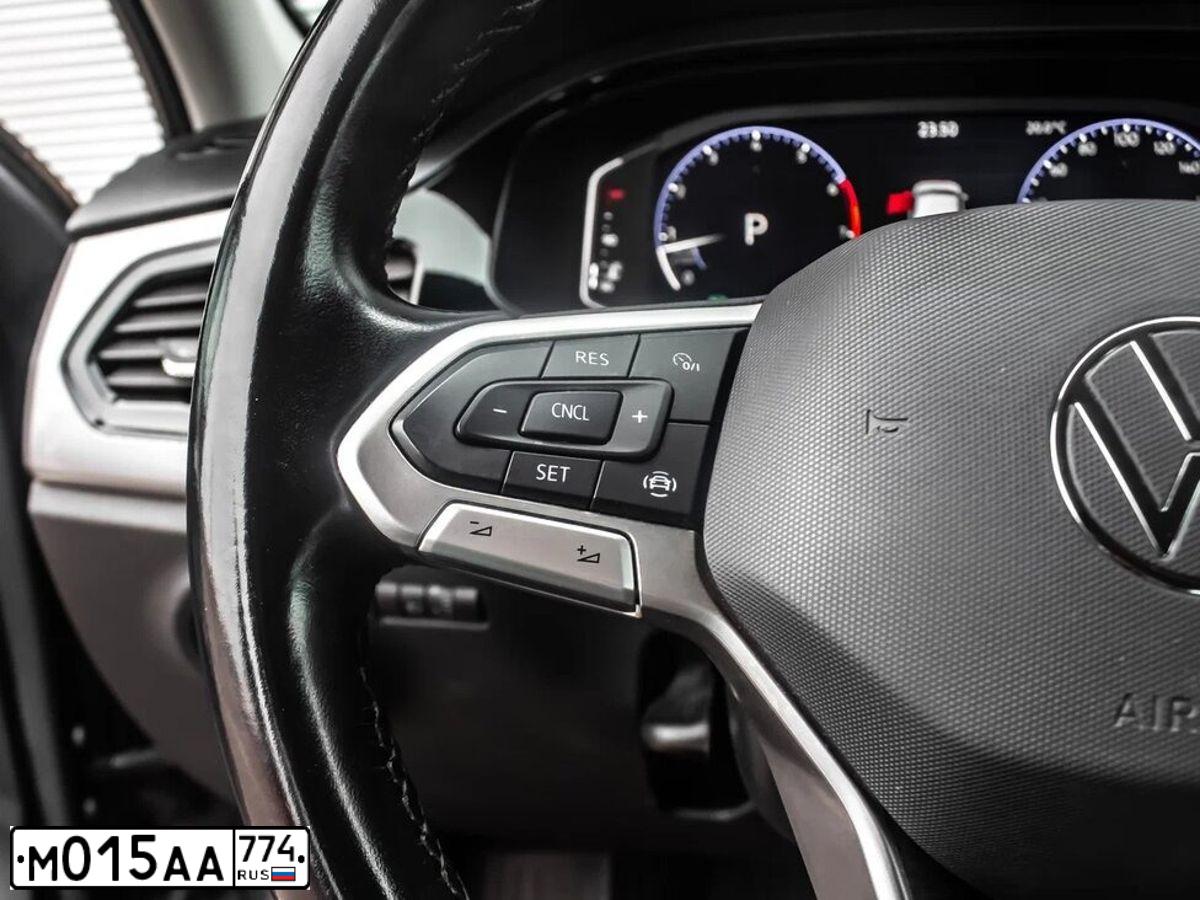 Фото автомобиля VOLKSWAGEN POLO, 2020 — госномер Н006ВТ774. Цвет: СЕРЫЙ