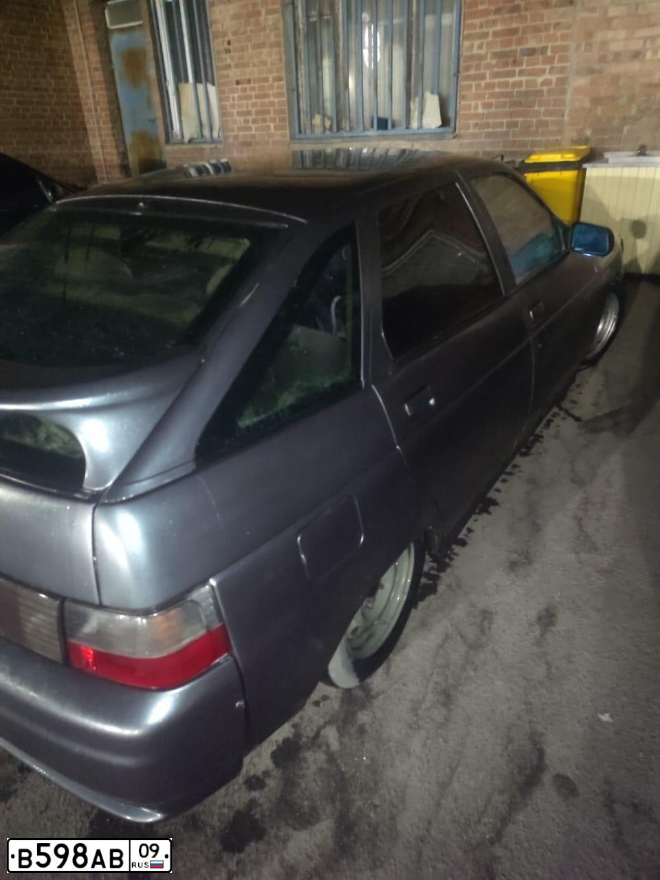 Фото автомобиля LADA 2112, 2004 — госномер В598АВ09. Цвет: средний серо-зеленый металлик